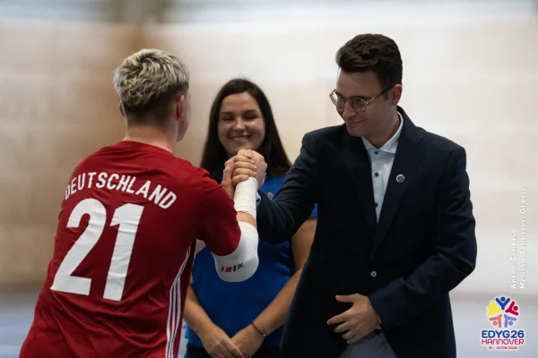 2026-08-22_Futsal_Siegerhrung-17.jpg
