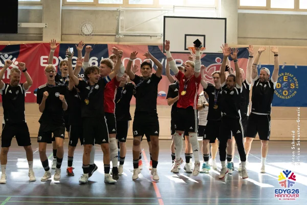 2026-08-22_Futsal_Siegerhrung-40.jpg