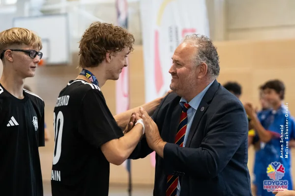 2026-08-22_Futsal_Siegerhrung-38.jpg